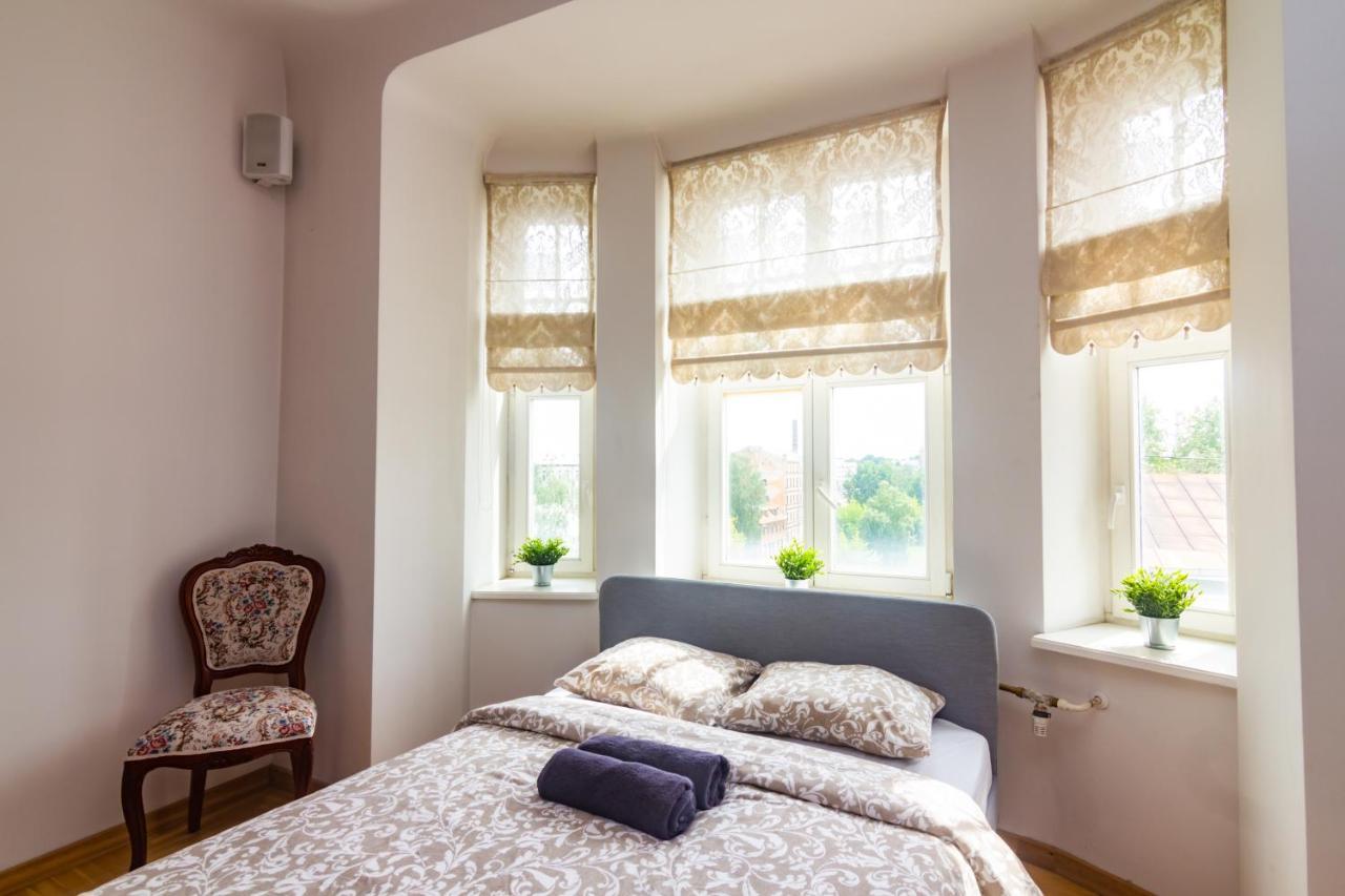 Classic Style Apartment In The Center Of Рига Екстериор снимка