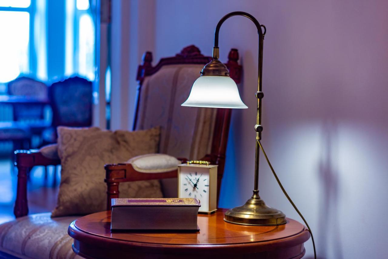 Classic Style Apartment In The Center Of Рига Екстериор снимка