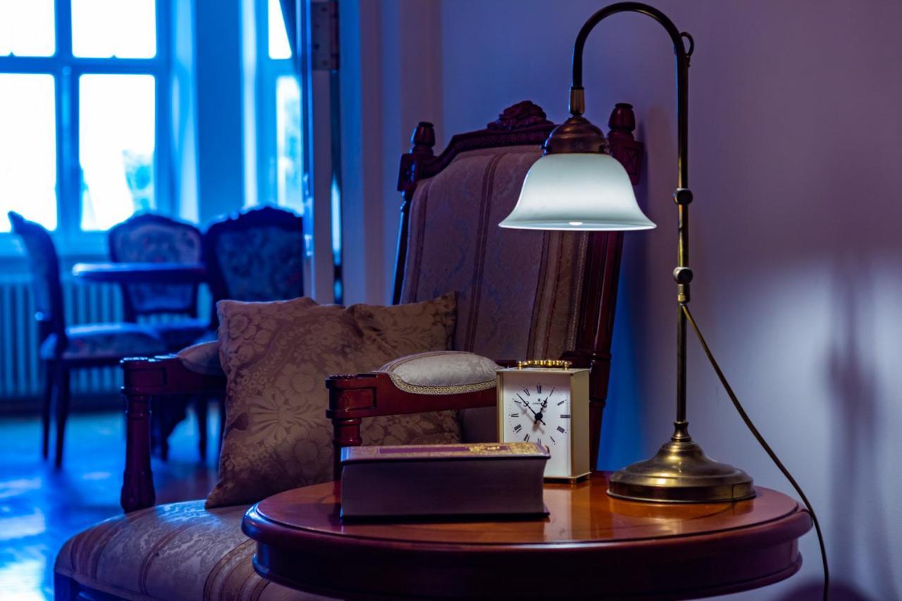 Classic Style Apartment In The Center Of Рига Екстериор снимка