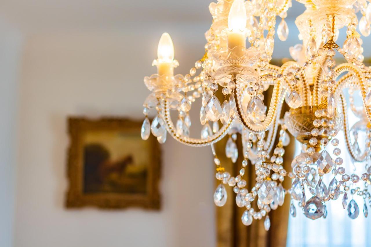 Classic Style Apartment In The Center Of Рига Екстериор снимка